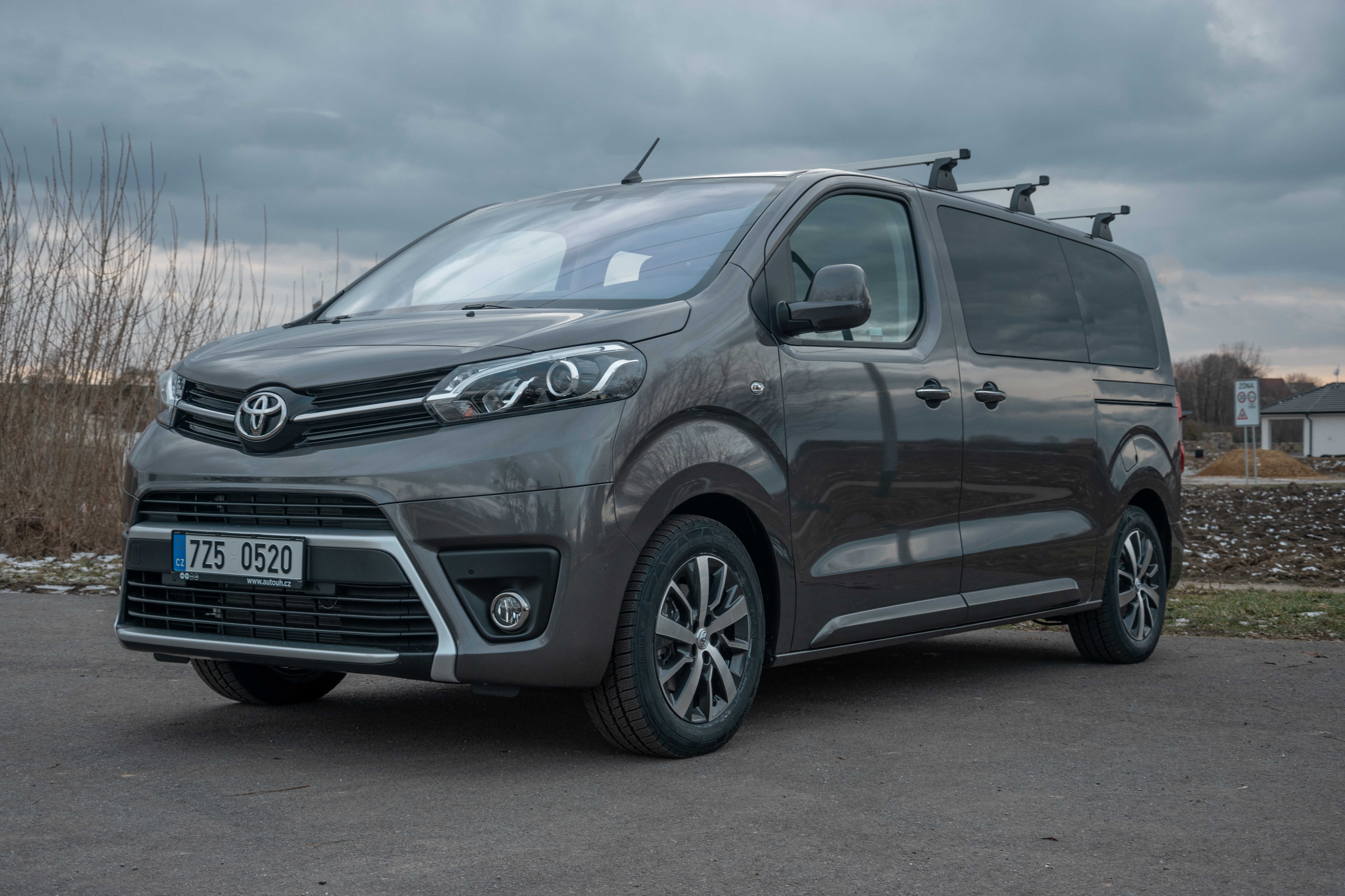 Toyota Proace Verso - minibus na půjčení Zlínský kraj, Uherské Hradiště