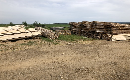 Pořez kulatiny na trámy, fošny, hranoly nebo prkna pro stavební a truhlářské řezivo Dačice, Telč