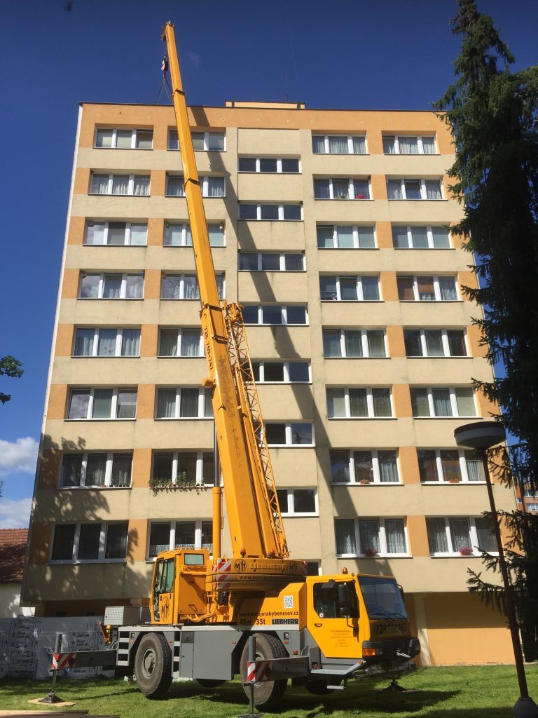 Přemístění stavebního materiálů do výšky - Milan Hendrych