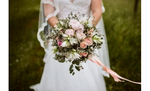 Kompletní svatební servis – kytice, výzdoba, svatební brány, květiny pro rodiče, družičky a mnoho dalšího