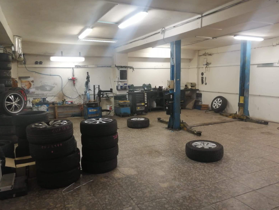 Opravy a lepení pneumatik, prodej i laserová geometrie kol – kompletní služby pneuservisu