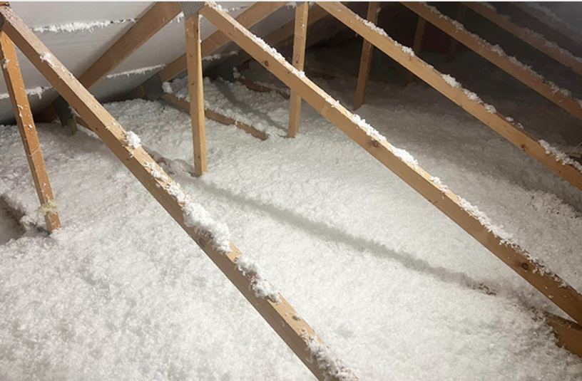 Foukaná izolace na střechy, příčky i podlahy
