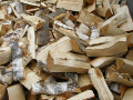 Kvalitní štípané palivové dřevo