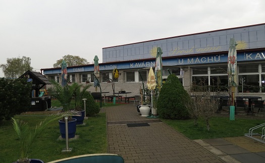 Penzion-kavárna-badminton U Splavu