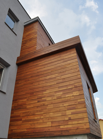 Oživte design Vašeho domu díky dřevěným fasádám od společnosti WOODCMTE, s.r.o.