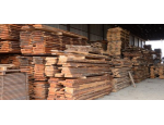 Stavební řezivo Jihlava, dřevěné trámy, kůly, fošny, prkna, latě, hranoly