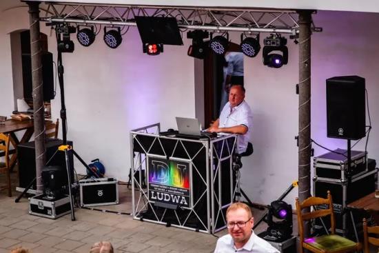 Nezapomenutelné hudební zážitky na každou událost s DJ Ludwa