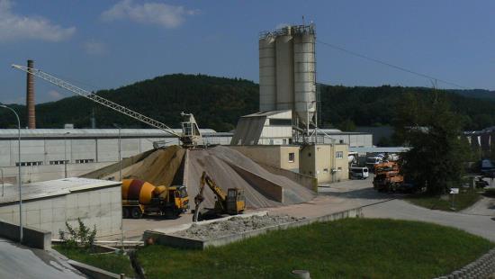 Transportbetony a betonové směsi připravené na míru