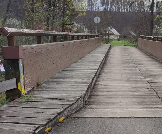 Rekonstrukce mostu přes řeku