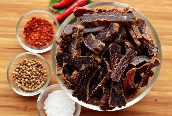 Biltong: Sušené maso vyrobené podle tradiční africké receptury